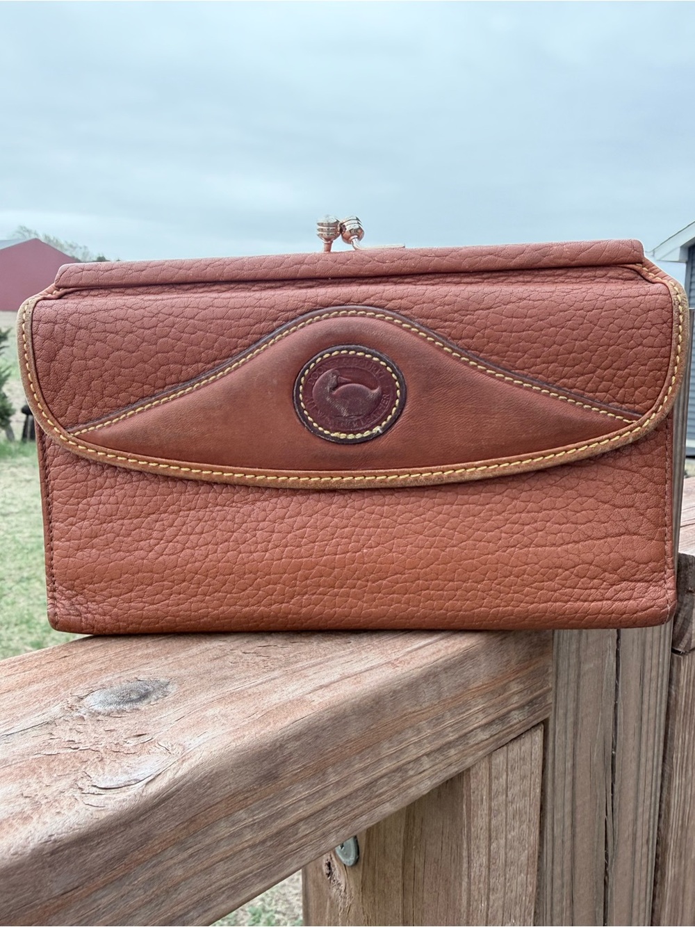Vintage 90s Dooney & Bourke Leather Clutch Kiss Lock Checkbook Wallet - Picture 2 of 7